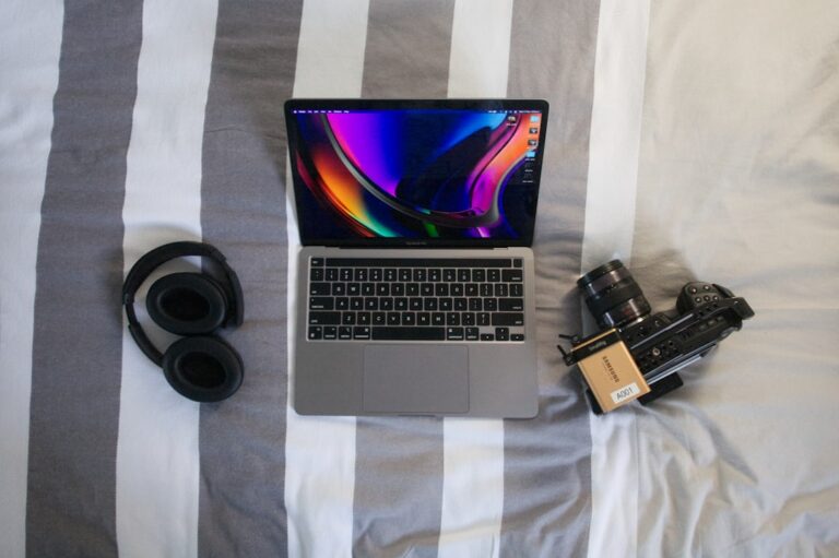 The Ultimate Guide to Buying Quality Travel Equipment Online